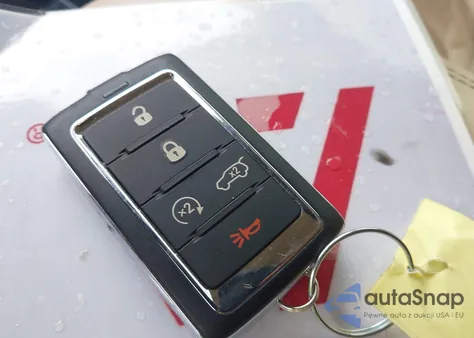 2022 Jeep Grand Cherokee L Limited 4X2 from USA, damaged, VIN 1C4RJJBG7N8582885